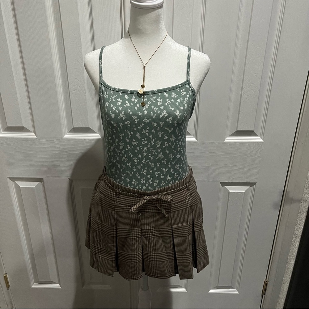 See You Monday Sage‎ Green Floral Ribbed Cami Tank Top Rose Detail Large Y2K